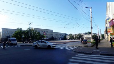 Поліція отримала анонімне повідомлення про замінування площі в Кропивницькому