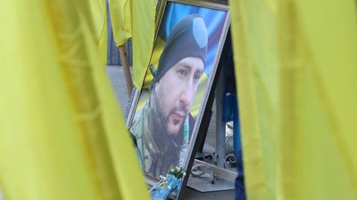 У Калуші на Франківщині попрощалися із двома героями, полеглими у російсько-українській війні