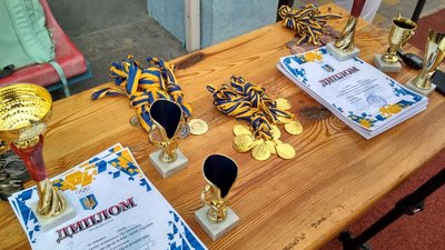 На Луганщині провели відкриті обласні змагання з легкої атлетики серед дітей На Луганщині провели відкриті обласні змагання з легкої атлетики серед дітей