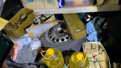 Віз в багажнику боєприпаси: в Одесі під час комендантської години затримали чоловіка — поліція Віз в багажнику боєприпаси: в Одесі під час комендантської години затримали чоловіка — поліція