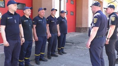 Ротація рятувальників: на Чернігівщину з Волині поїхала нова група піротехніків Ротація рятувальників: на Чернігівщину з Волині поїхала нова група піротехніків