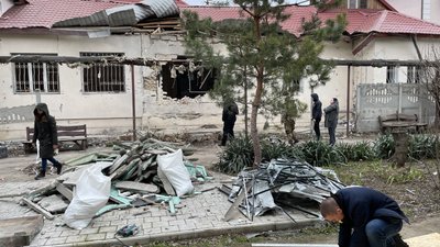Херсон знову під обстрілами. Війська РФ обстріляли дитячі медичні заклади та Червоний Хрест Херсон знову під обстрілами. Війська РФ обстріляли дитячі медичні заклади та Червоний Хрест