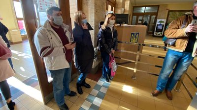 За фактом недопуску журналістів на першу сесію облради відкрито кримінальне провадження
