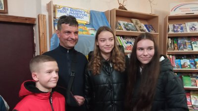 Захисник "Азовсталі" Михайло Діанов зустрівся з тернопільськими учнями