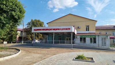 Від старобільських медпрацівників російські окупанти вимагають заяви на працевлаштування у закладі підконтрольному "ЛНР"