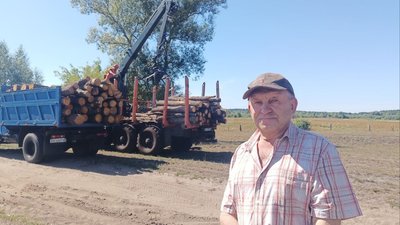 «Зараз дуже дорого»: як жителі Волині готуються до зими та скільки коштують дрова «Зараз дуже дорого»: як жителі Волині готуються до зими та скільки коштують дрова