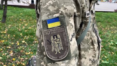 На Чернігівщині батько п’ятьох дітей пішов добровольцем капеланом у бойовий підрозділ, який воює під Бахмутом На Чернігівщині батько п’ятьох дітей пішов добровольцем капеланом у бойовий підрозділ, який воює під Бахмутом