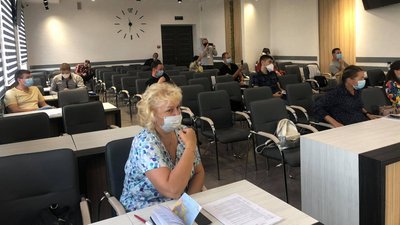 Зі сварками та образами. В Івано-Франківську стартувала виборча кампанія Зі сварками та образами. В Івано-Франківську стартувала виборча кампанія
