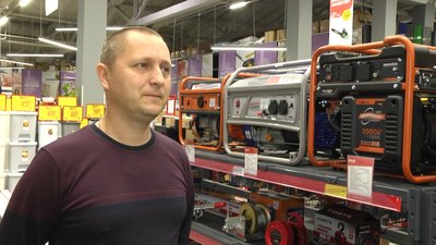 Що купують житомиряни, готуючись до можливих блекаутів: чи змінився попит і ціни Що купують житомиряни, готуючись до можливих блекаутів: чи змінився попит і ціни