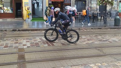 2500 км заради благодійності. Зі Львова до Тернополя вирушив велосипедист Ярема Венгринович 2500 км заради благодійності. Зі Львова до Тернополя вирушив велосипедист Ярема Венгринович