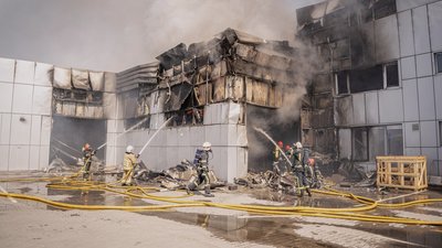 пожежа, автосалон