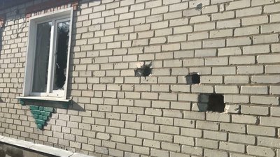 Вночі 17 червня росіяни обстріляли Золочів на Харківщині касетними боєприпасами