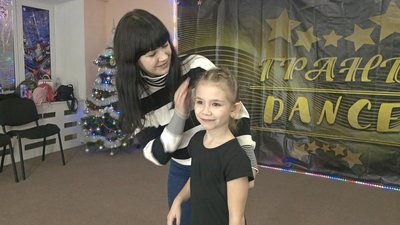 Дитячий танцювальний колектив зі Слов’янська готується до змагань Дитячий танцювальний колектив зі Слов’янська готується до змагань
