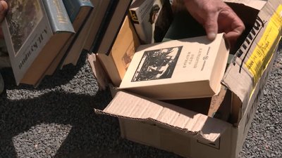 На Рівненщині збирають на макулатуру російські книжки. Гроші витрачають на ЗСУ На Рівненщині збирають на макулатуру російські книжки. Гроші витрачають на ЗСУ
