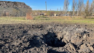 Окупанти обстріляли ракетами С-300 село у Запорізькому районі Окупанти обстріляли ракетами С-300 село у Запорізькому районі