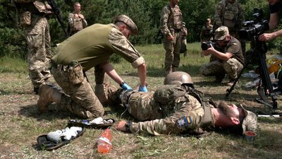 Вишкіл для військових ТРО: на Рівненщині організували навчання з базової підготовки Вишкіл для військових ТРО: на Рівненщині організували навчання з базової підготовки