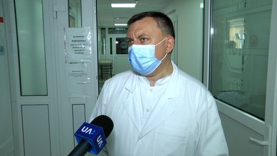 У Житомирі чоловікові пересадили донорську нирку його батька – стан обох пацієнтів стабільний У Житомирі чоловікові пересадили донорську нирку його батька – стан обох пацієнтів стабільний