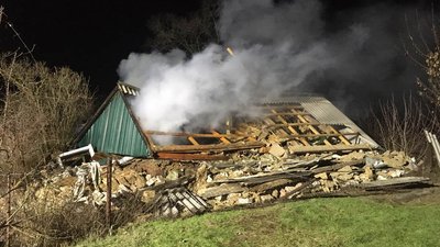 Будинок після пожежі (фото рятувальників Полтавщини) Будинок після пожежі (фото рятувальників Полтавщини)
