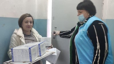 Медзаклади Вінниччини отримали понад 18 тисяч доз вакцини Сomirnaty Медзаклади Вінниччини отримали понад 18 тисяч доз вакцини Сomirnaty