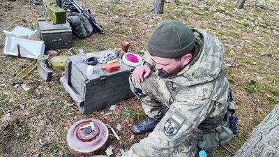 Навчання на кордоні: волинські тероборонівці відпрацювали захоплення ворожої позиції. ВІДЕО Навчання на кордоні: волинські тероборонівці відпрацювали захоплення ворожої позиції. ВІДЕО