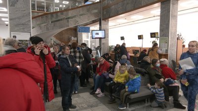 Переселенців і військових консультують цілодобово. Як працюють ЦНАПи у Франківській громаді