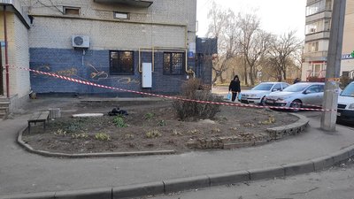 У Луцьку з 7-го поверху житлового будинку випав чоловік У Луцьку з 7-го поверху житлового будинку випав чоловік