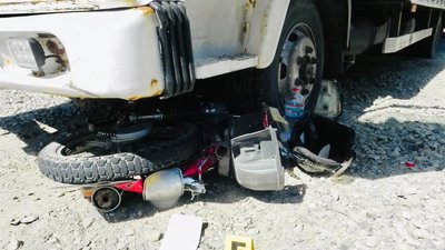На Івано-Франківщині водій вантажівкою збив 67-річного чоловіка на мопеді