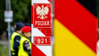 Польща продовжила тимчасовий контроль на кордонах з Німеччиною та Литвою до 1 жовтня