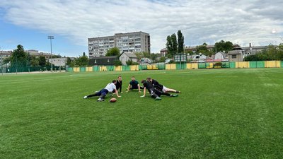 Флаг-футбол у Житомирі: на міському стадіоні показали тренування Флаг-футбол у Житомирі: на міському стадіоні показали тренування