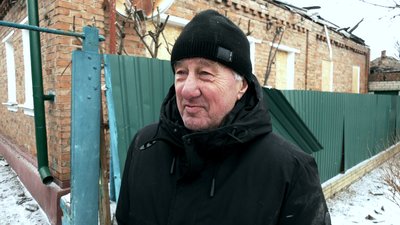"Бах! І дитина на мене застрибнула": жителі Слов'янська розповіли про удар ФАБ-250 по місту "Бах! І дитина на мене застрибнула": жителі Слов'янська розповіли про удар ФАБ-250 по місту