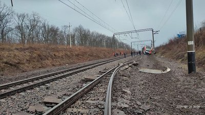 У Дніпропетровській області зійшов з рейок Інтерсіті "Київ-Запоріжжя" У Дніпропетровській області зійшов з рейок Інтерсіті "Київ-Запоріжжя"
