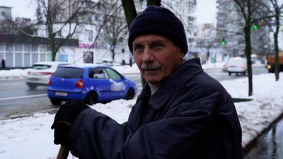 Сніг розтанув, утворилися калюжі: яка ситуація з прибирання снігу у Чернігові та Прилуках Сніг розтанув, утворилися калюжі: яка ситуація з прибирання снігу у Чернігові та Прилуках