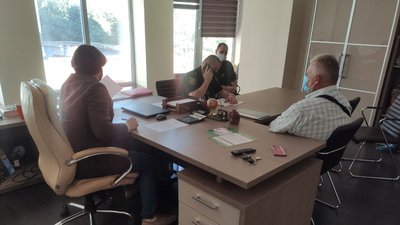 Тернопільські поліцейські складають адмінпротоколи за порушення карантину на підприємців Тернопільські поліцейські складають адмінпротоколи за порушення карантину на підприємців