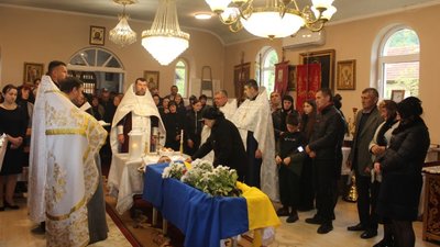 На Закарпатті попрощалися із захисником Михайлом Глебою