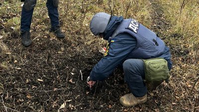 "Надійшли у тяжкому стані": медики повідомили про стан дітей, які отримали поранення після вибуху боєприпасу у Харкові