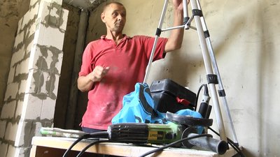 Тимчасове житло: в Андрушівці для переселенців готують кімнати в соціальному гуртожитку Тимчасове житло: в Андрушівці для переселенців готують кімнати в соціальному гуртожитку