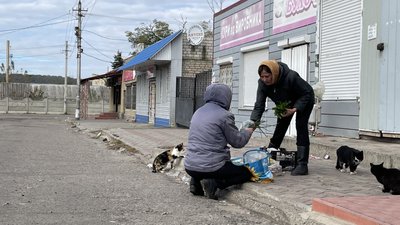 "Живемо, а що робити?": фоторепортаж з деокупованого Куп'янська-Вузлового на Харківщині "Живемо, а що робити?": фоторепортаж з деокупованого Куп'янська-Вузлового на Харківщині