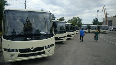 Херсон отримав ще одну партію нових автобусів для пасажирських перевезень