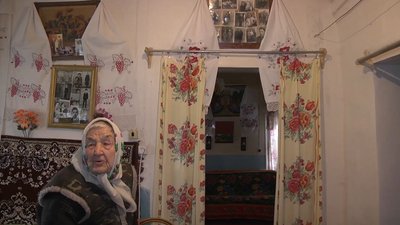Катерина Гурин жителька села Велике Устя та двоюрідна тітка Валентини Циганок. Катерина Гурин жителька села Велике Устя та двоюрідна тітка Валентини Циганок.
