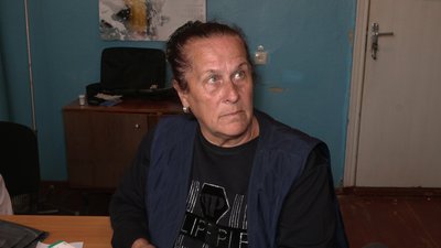 Жителька села Вознесенське Олена Міроненко на прийомі у виїзної медичної бригади