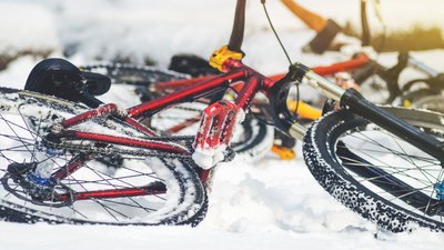 На Чернігівщині сталася ДТП, внаслідок якої водій автомобіля збив велосипедиста та втік