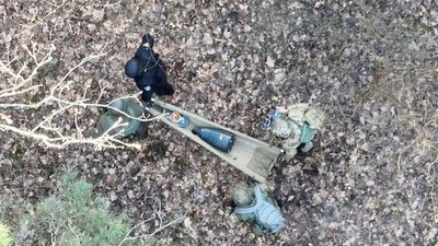 Киянин знайшов у лісі уламки російського безпілотника Киянин знайшов у лісі уламки російського безпілотника