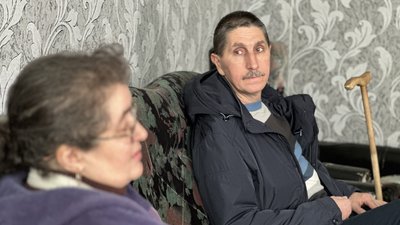 Олена та Михайло, евакуйовані з Добропілля