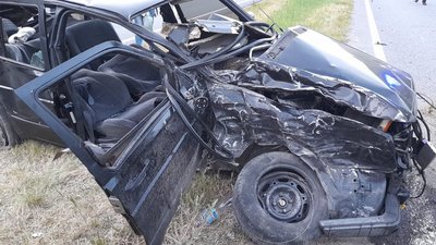На Вінниччині внаслідок зіткнення двох автівок загинули дві людини На Вінниччині внаслідок зіткнення двох автівок загинули дві людини