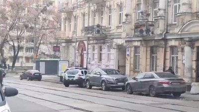 У Києві невідомі незаконно утримували дівчину в квартирі. Поліція відкрила провадження