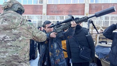 Учні Хмельницький Учні Хмельницький