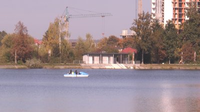 Міське озеро у Франківську Міське озеро у Франківську