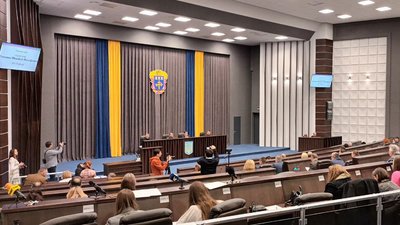 Ніхто не голосував "проти": депутати Тернопільської області ухвалили звернення щодо заборони московського патріархату Ніхто не голосував "проти": депутати Тернопільської області ухвалили звернення щодо заборони московського патріархату