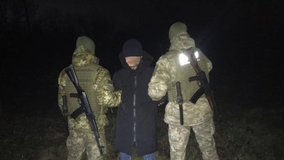 Волинські прикордонники затримали сирійця, який вдруге намагався річкою потрапити до ЄС