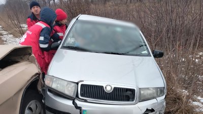 На Полтавщині внаслідок аварії загинула пасажирка легковика На Полтавщині внаслідок аварії загинула пасажирка легковика